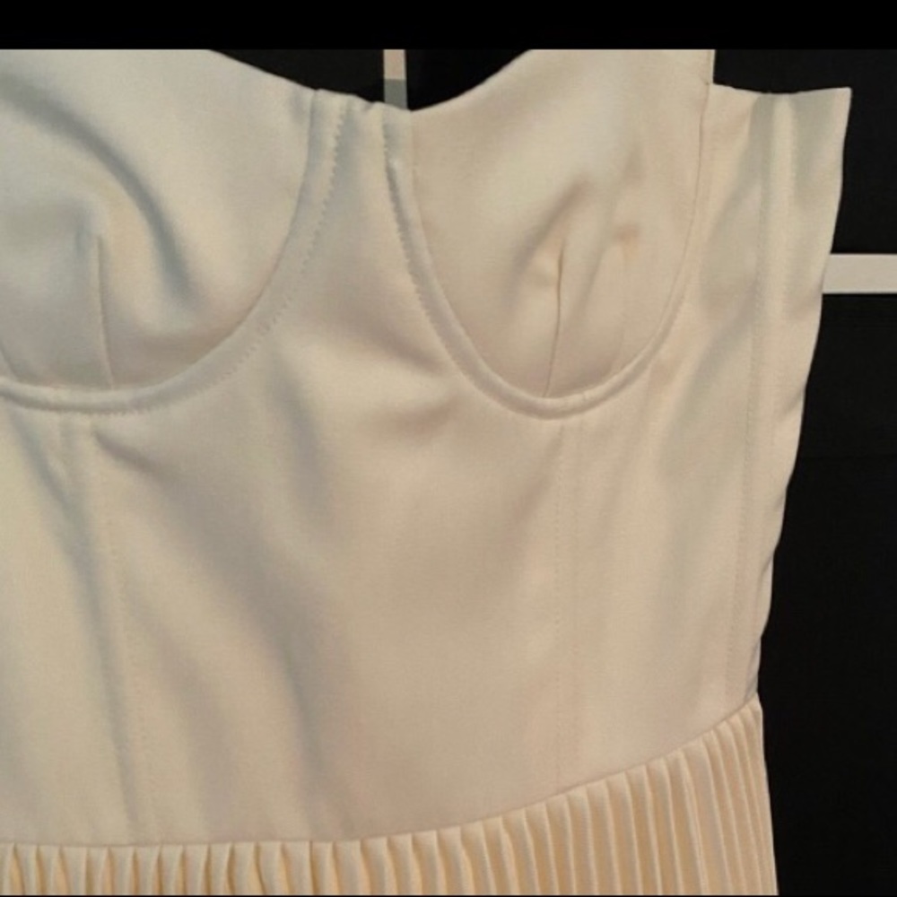 Momoshero Dress Size XS - Picture 14 of 14